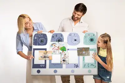 Korková nástěnka s motivem polaroidových rámečků