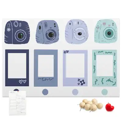 Korková nástěnka s motivem polaroidových rámečků