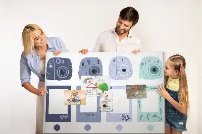 Korková nástěnka s motivem polaroidových rámečků