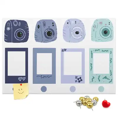 Korková nástěnka s motivem polaroidových rámečků