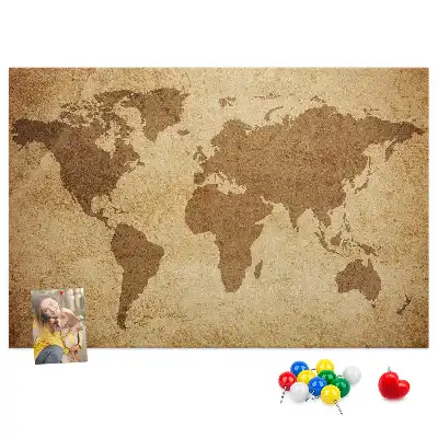 Korková nástěnka s motivem antické mapy světa