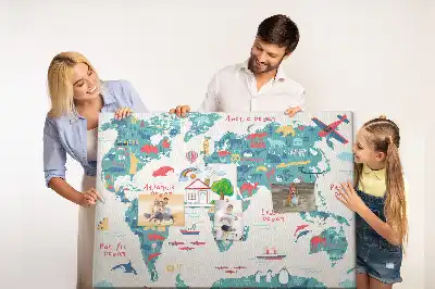 Korková nástěnka s motivem mapy světa