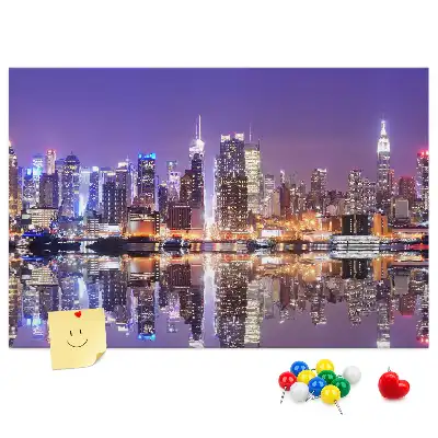 Korková nástěnka New York v noci