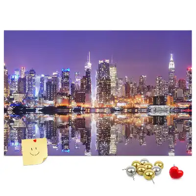 Korková nástěnka New York v noci