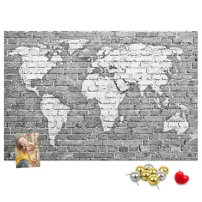 Nástěnka do dětského pokoje Mapa světa na cihlách