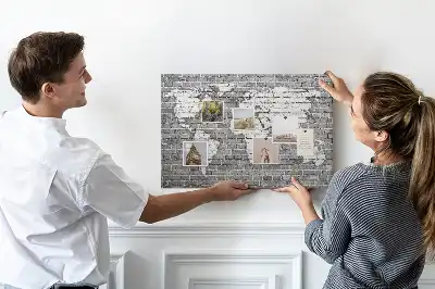 Nástěnka do dětského pokoje Mapa světa na cihlách