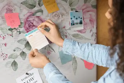 Korková nástěnka s motivem akvarelových růží