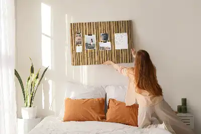 Nástěnka do dětského pokoje s motivem bambusových holí