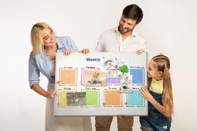 Korková nástěnka pro sedmidenní organizaci práce