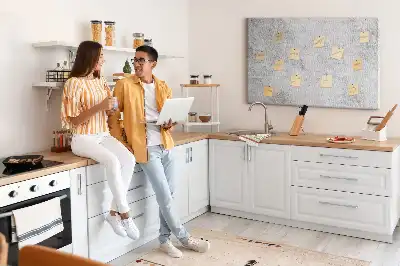Nástěnka do dětského pokoje s motivem betonové zdi