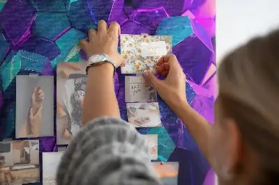 Nástěnka do dětského pokoje s motivem geometrických obrazců