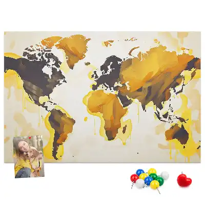 Korková nástěnka s abstraktní mapou světa
