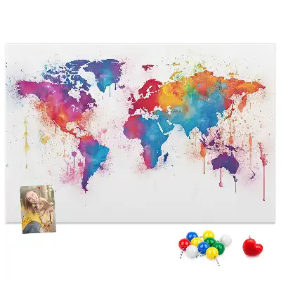 Nástěnka do dětského pokoje s motivem geografické kontinentální mapy