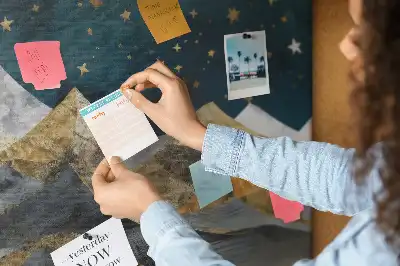 Korková nástěnka Hory v noci
