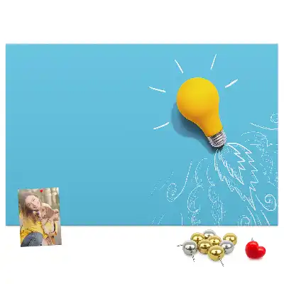 Korková nástěnka s kresbou žárovky