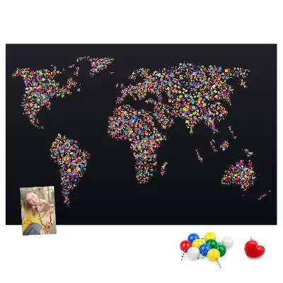 Korková nástěnná mapa světa z teček