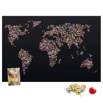 Korková nástěnná mapa světa z teček