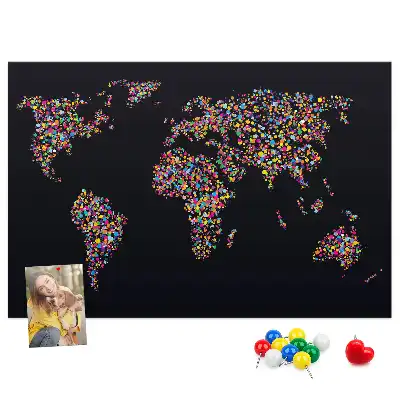 Korková nástěnná mapa světa z teček