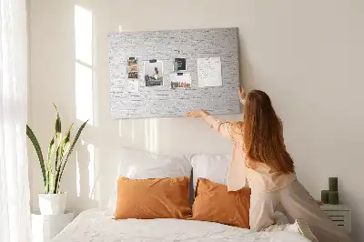 Nástěnka do dětského pokoje s motivem cihlové zdi