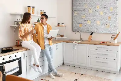 Nástěnka do dětského pokoje s motivem cihlové zdi
