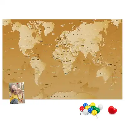 Nástěnná korková nástěnka s mapou světa