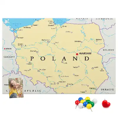 Korková nástěnka s politickou mapou Polska