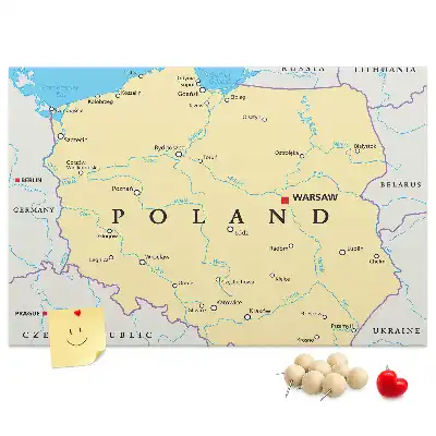 Korková nástěnka s politickou mapou Polska
