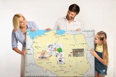 Korková nástěnka s politickou mapou Polska