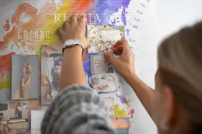 Nástěnka do dětského pokoje Malovaná mapa světa