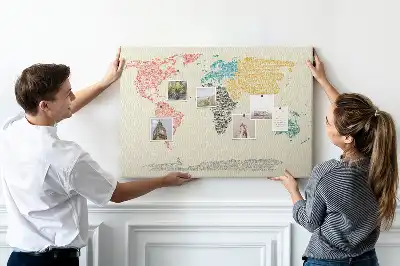 Korková nástěnka Mapa světa z písmen