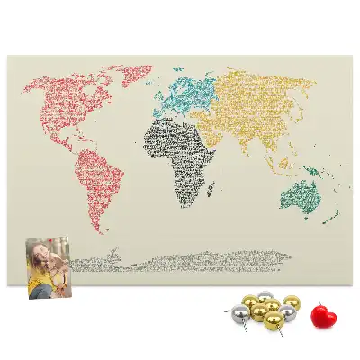 Korková nástěnka Mapa světa z písmen
