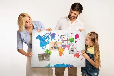 Korková nástěnka s motivem abstraktní mapy světa